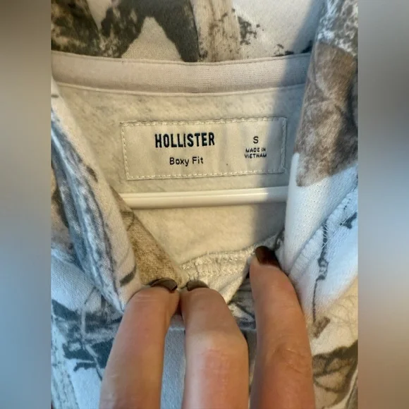 NWOT Hollister White Camo Hoodie - Picture 3 of 5